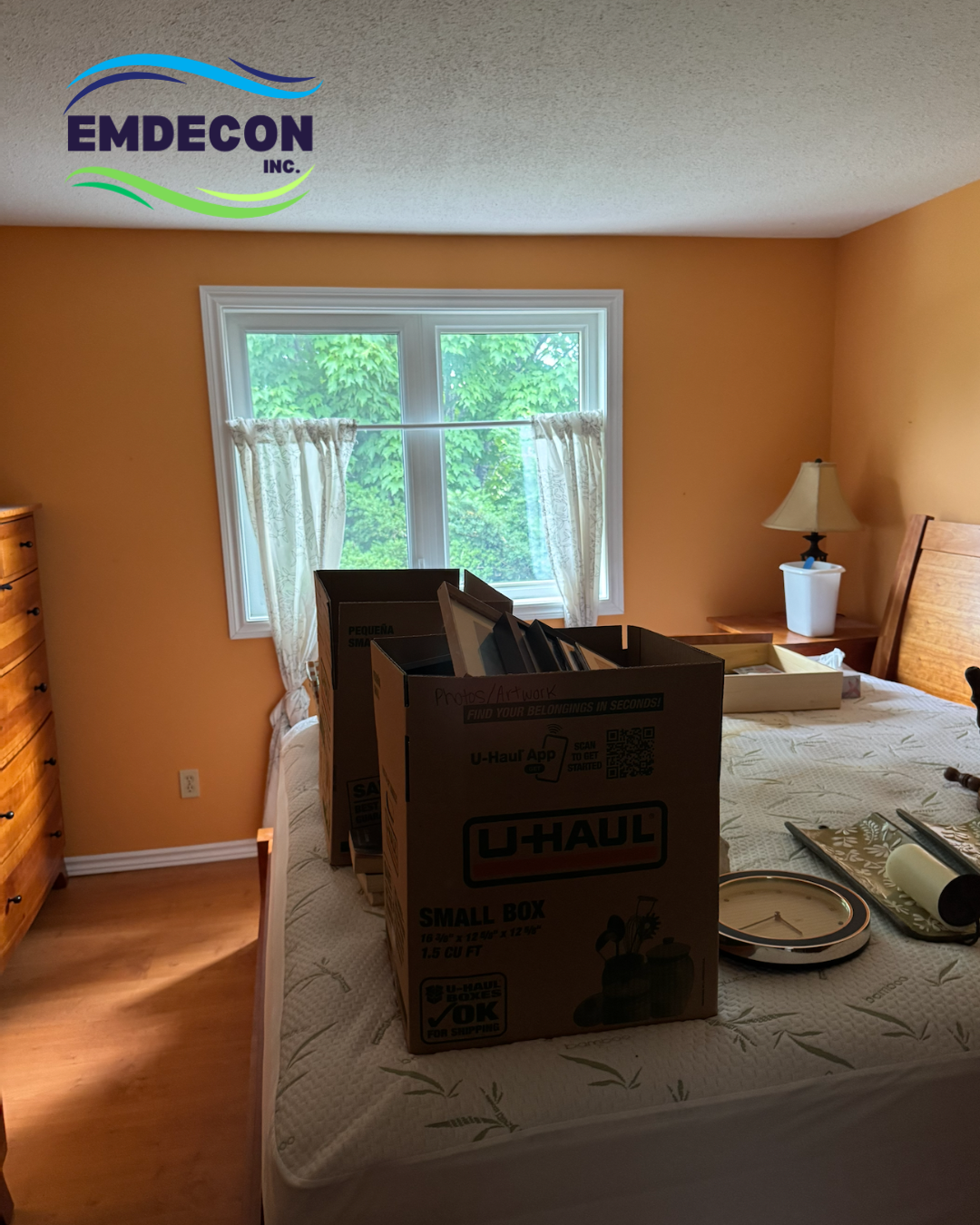 Hoarding cleanup services in Ottawa, Kingston, and Smiths Falls by certified cleanup professionals.